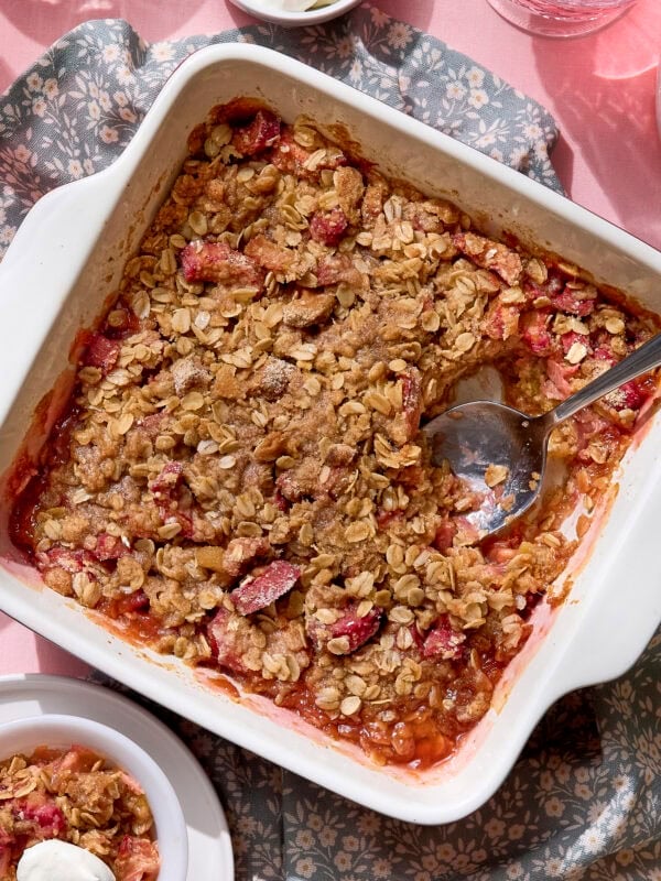 Rhubarb crisp with oat topping.